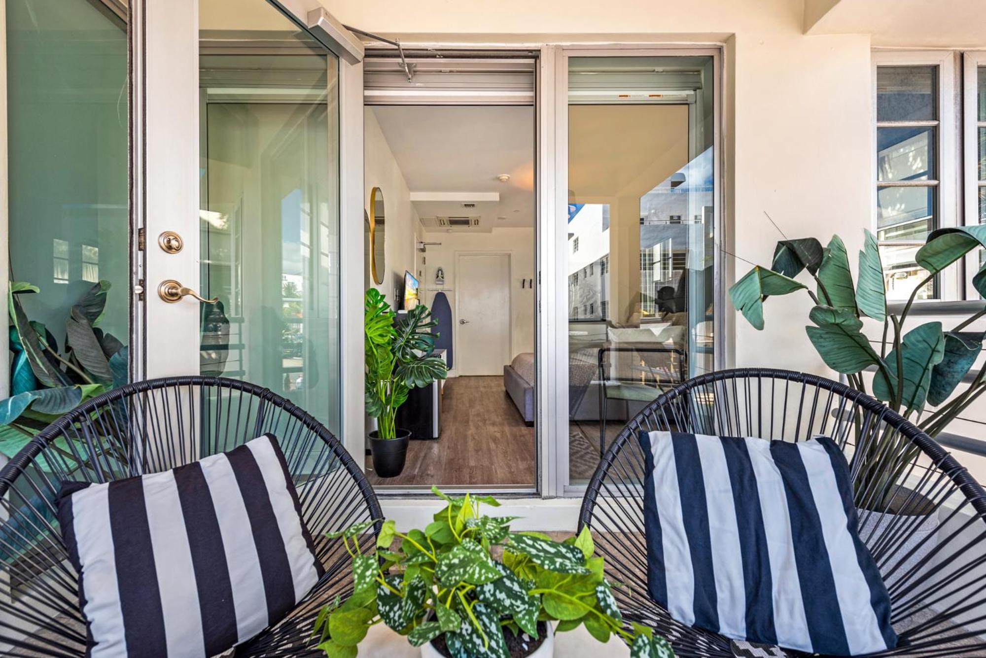 Luxuri Suites Miami Beach Exterior foto